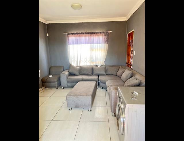 2 bed property to rent in ALLIANCE